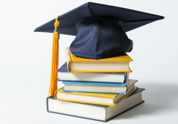 تنظيم مسابقات وطنية للإلتحاق بالتكوين في الطور الثالث دكتوراه ل م د بعنوان السنة الجامعية 2024- 2025 تنظيم مسابقات وطنية للإلتحاق بالتكوين في الطور الثالث دكتوراه ل م د بعنوان السنة الجامعية 2024- 2025